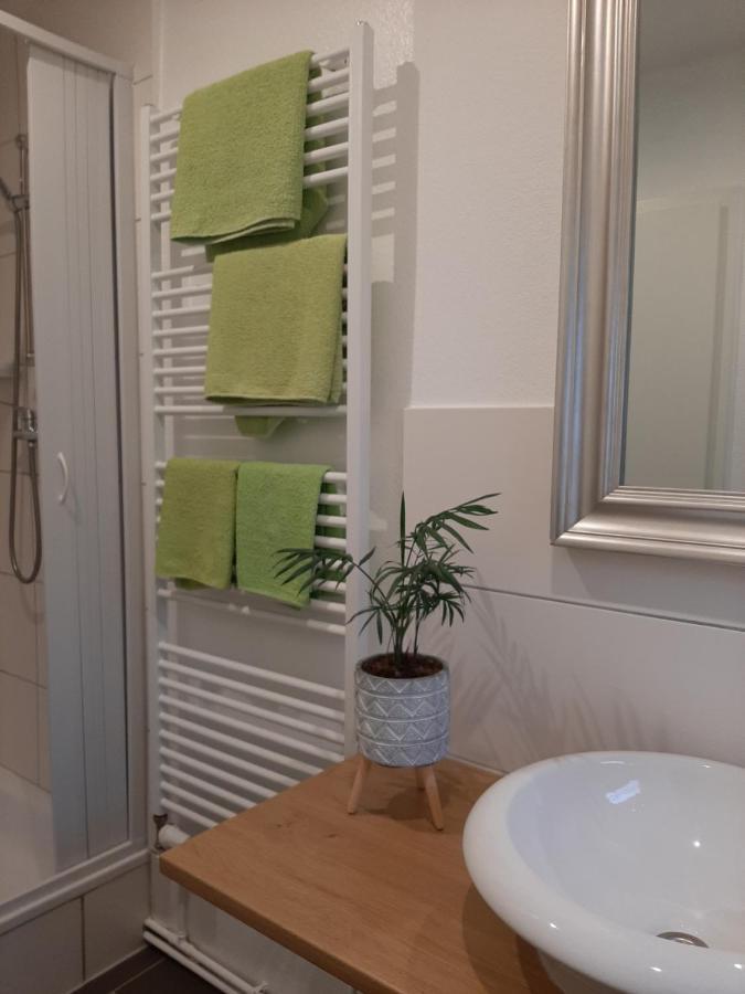 Hotel Landlust! Hoyerswerda Esterno foto